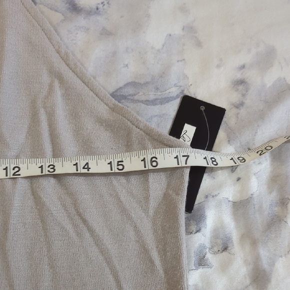 Size M Elegant Gray Midi Dress - Picture 10 of 14